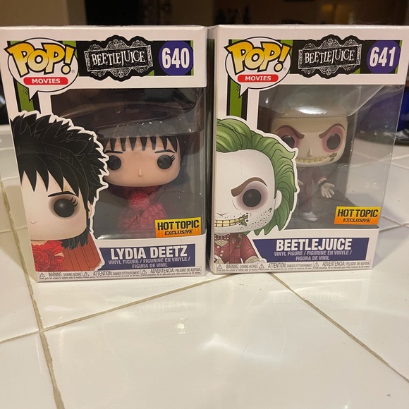 Funko Pop NIB Beetlejuice and Lydia Deetz 640, 641